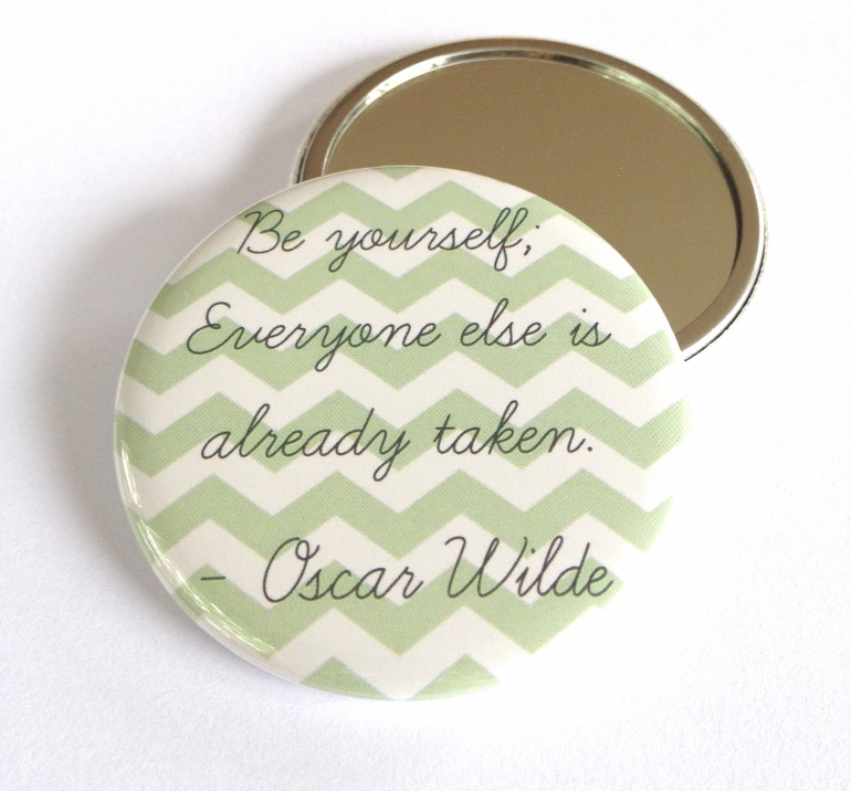 Gift this Oscar Wilde pocket mirror to a book lover
